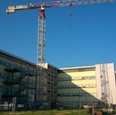 Allestimento cantiere e installazione gru