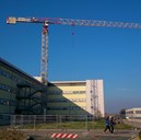 Allestimento cantiere e installazione gru